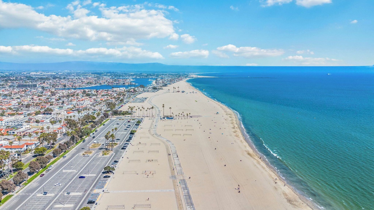 Photo of Others in Belmont Shore