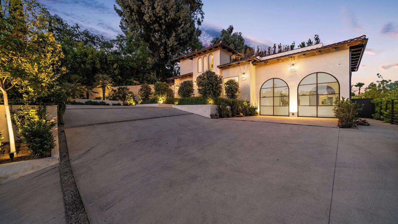 Photo of Outdoor in Hollywood Dell