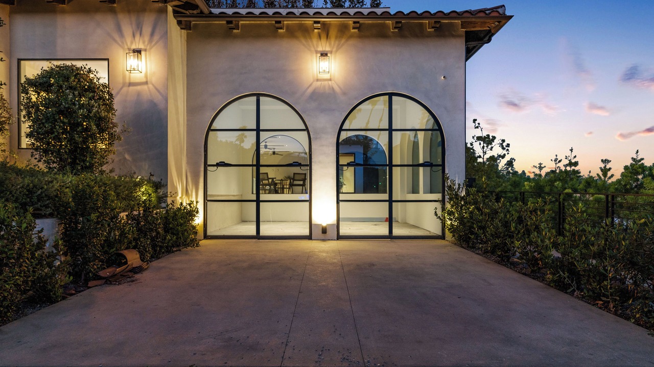 Photo of Outdoor in Hollywood Dell