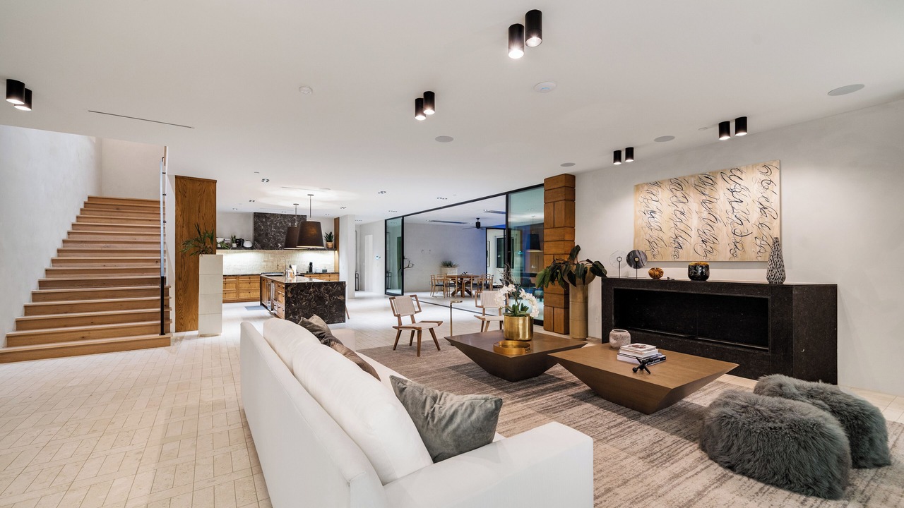 Photo of Livingroom in Hollywood Dell