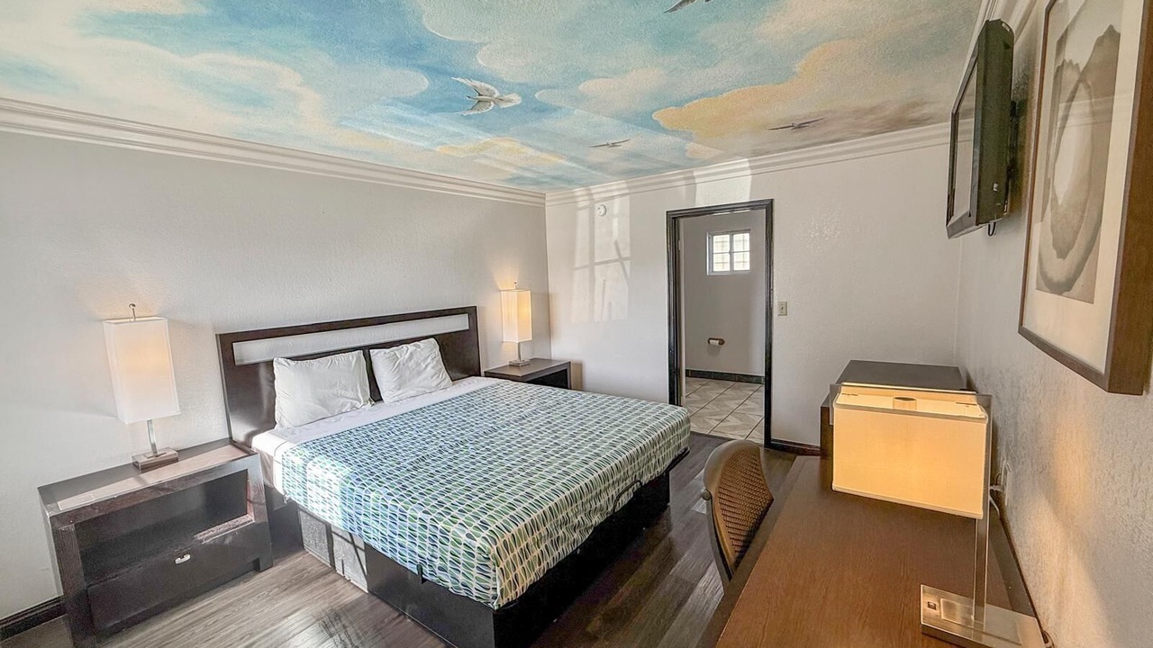 Photo of Bedroom in Southeast Anaheim