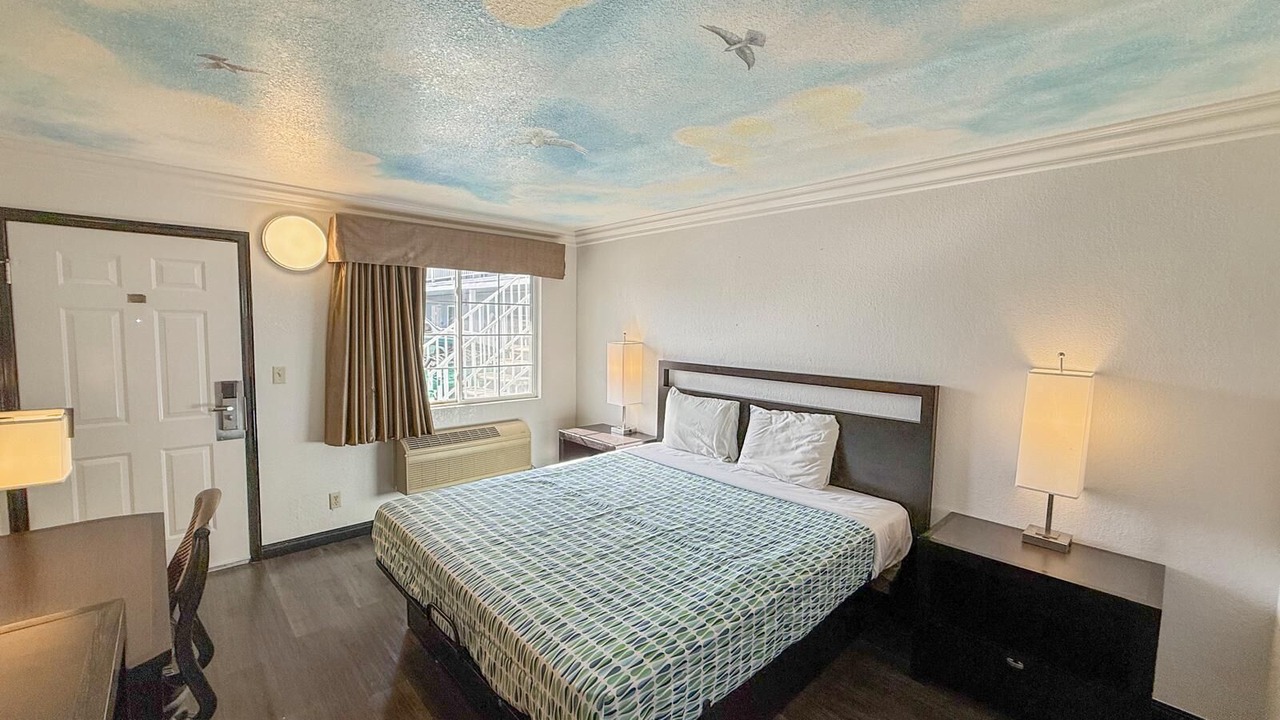 Photo of Bedroom in Southeast Anaheim