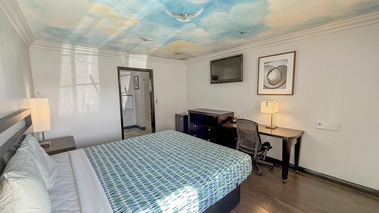 Photo of Bedroom in Southeast Anaheim