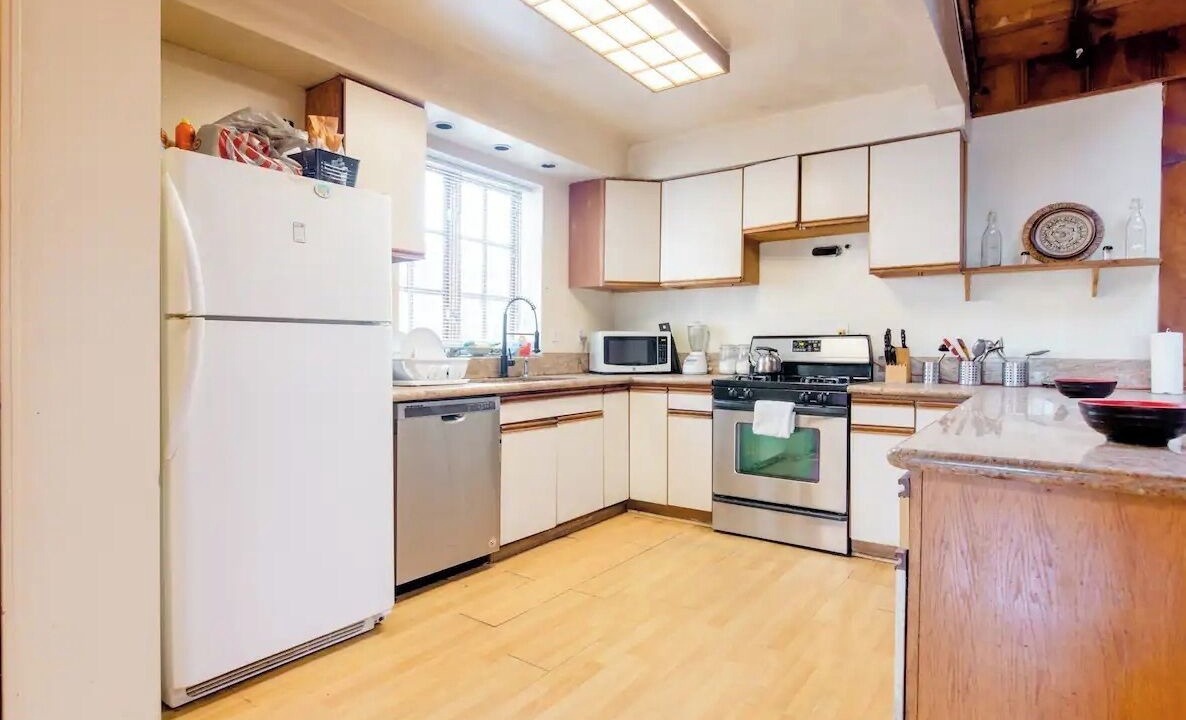 Photo of Kitchen in Shadow Hills