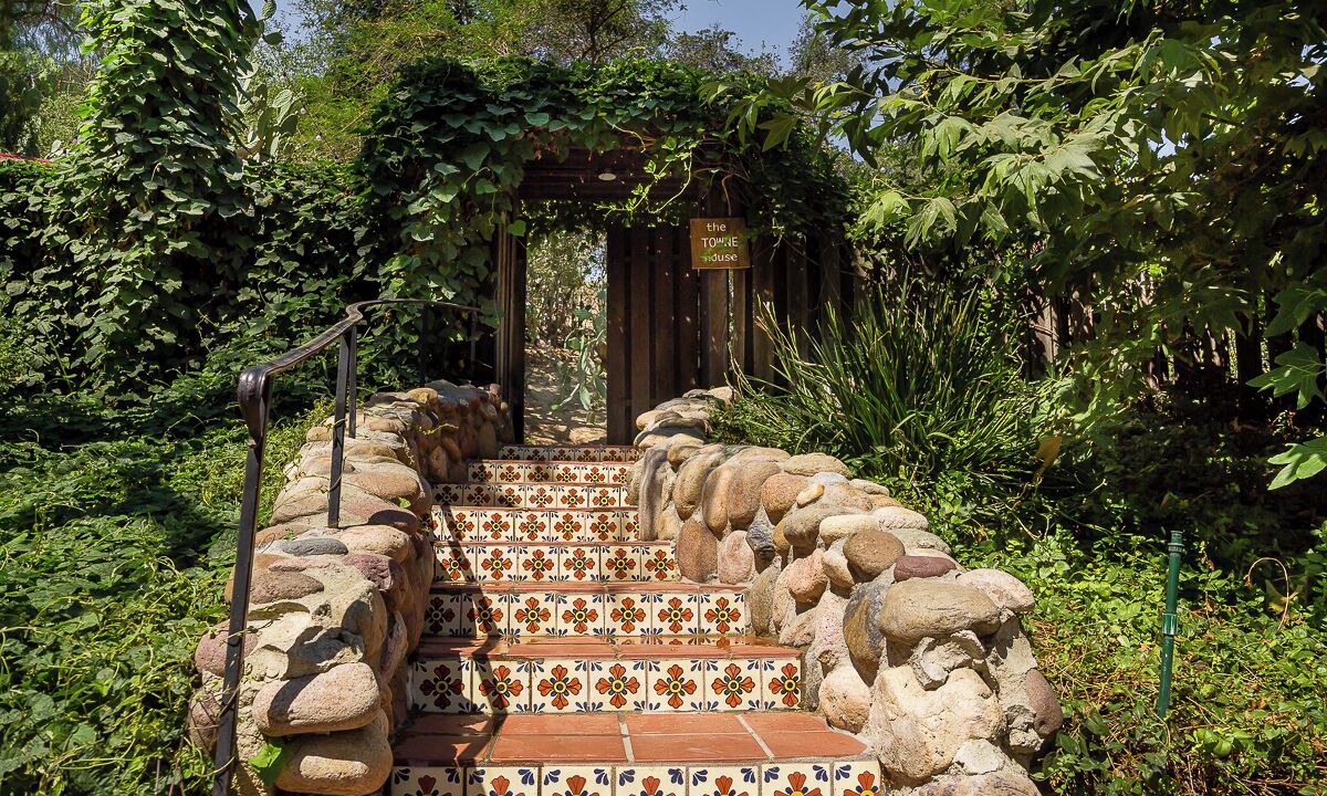 Photo of Outdoor in Silverado