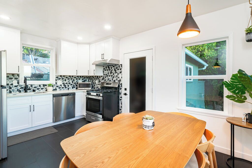 Photo of Kitchen in Coastal San Pedro