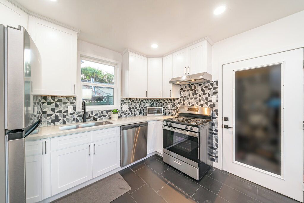 Photo of Kitchen in Coastal San Pedro