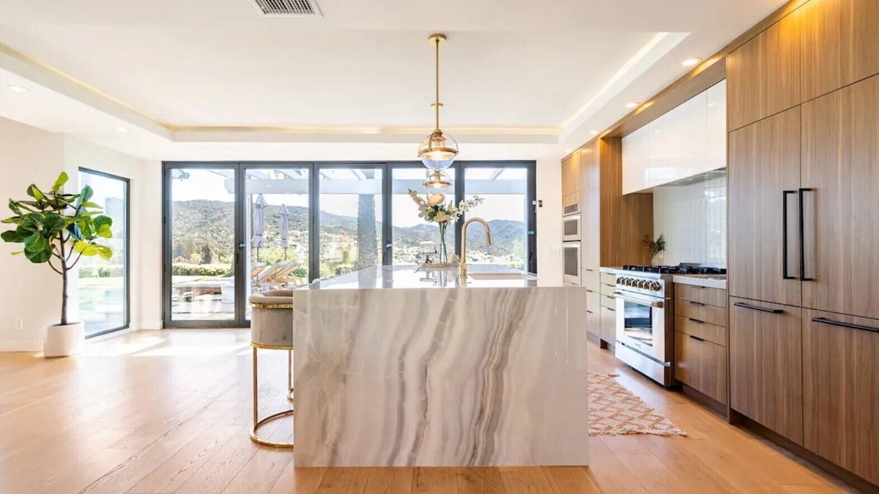 Photo of Kitchen in Tarzana