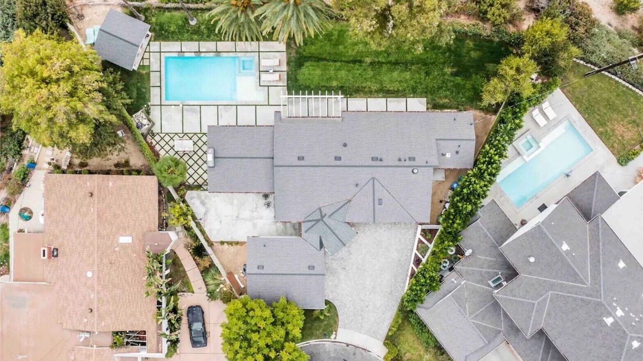 Photo of Others in Tarzana