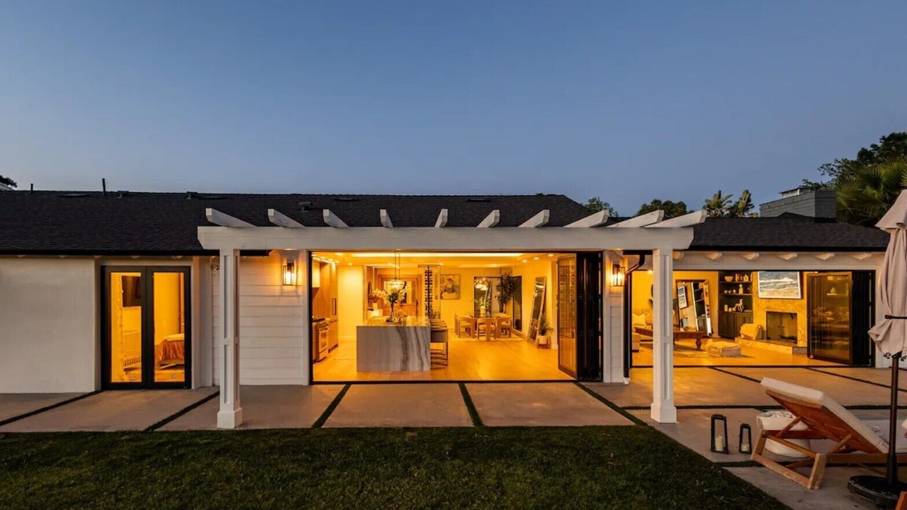 Photo of Outdoor in Tarzana