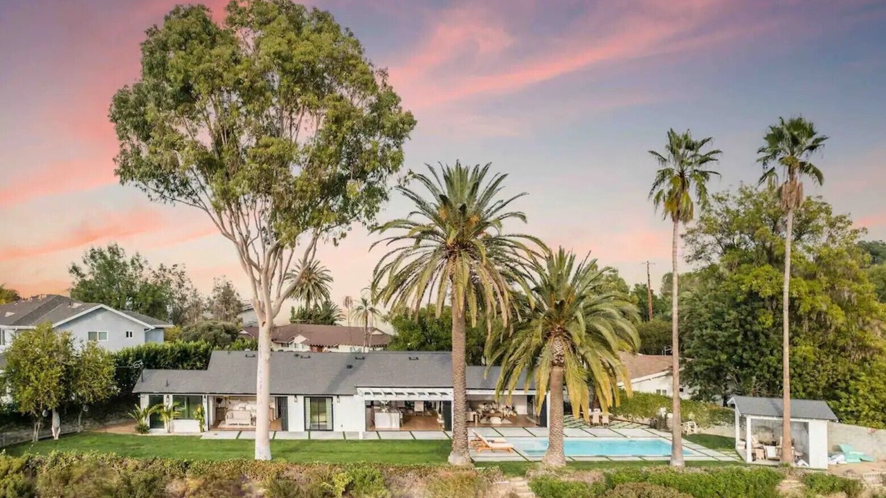 Photo of Outdoor in Tarzana