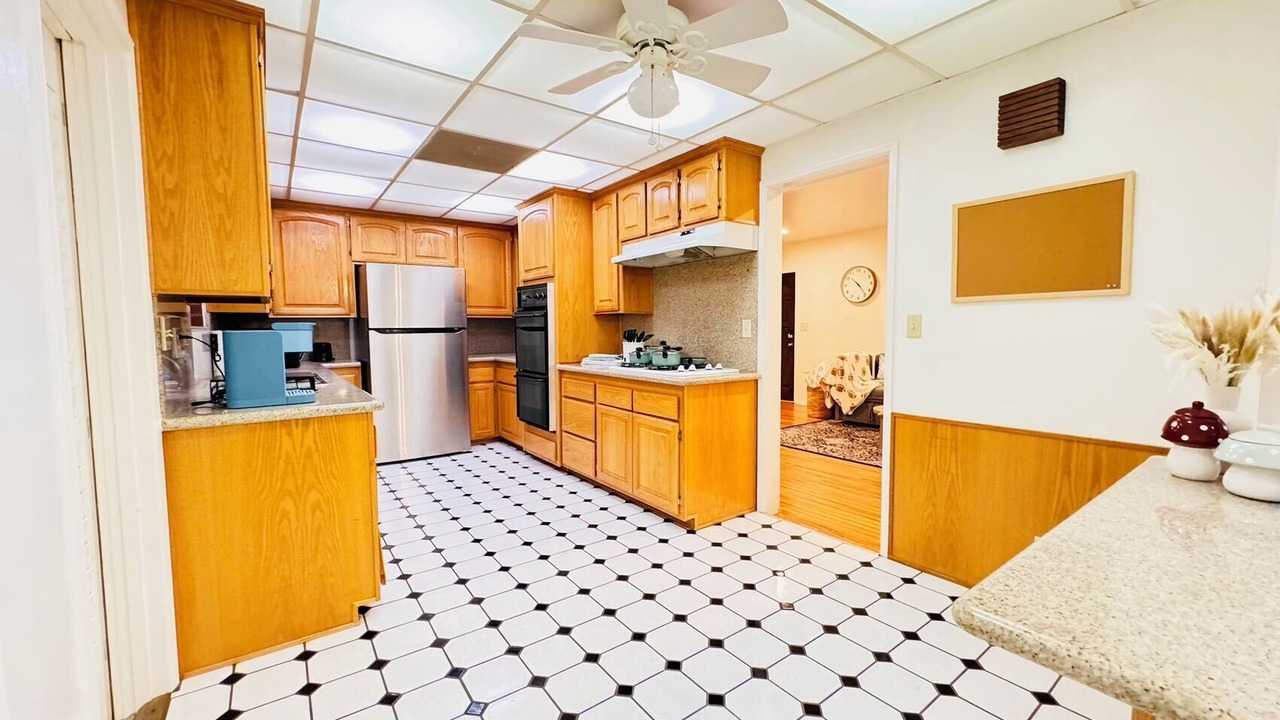 Photo of Kitchen in Monterey Park