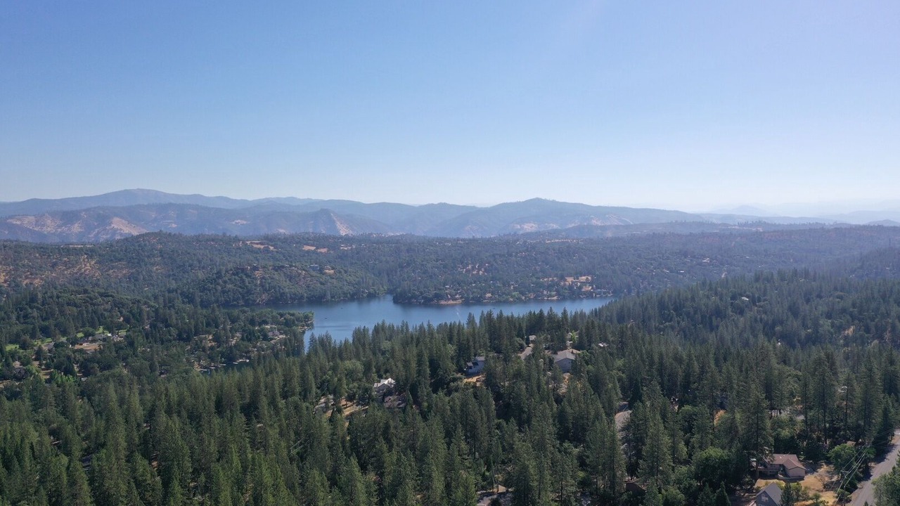 Photo of Outdoor in Groveland