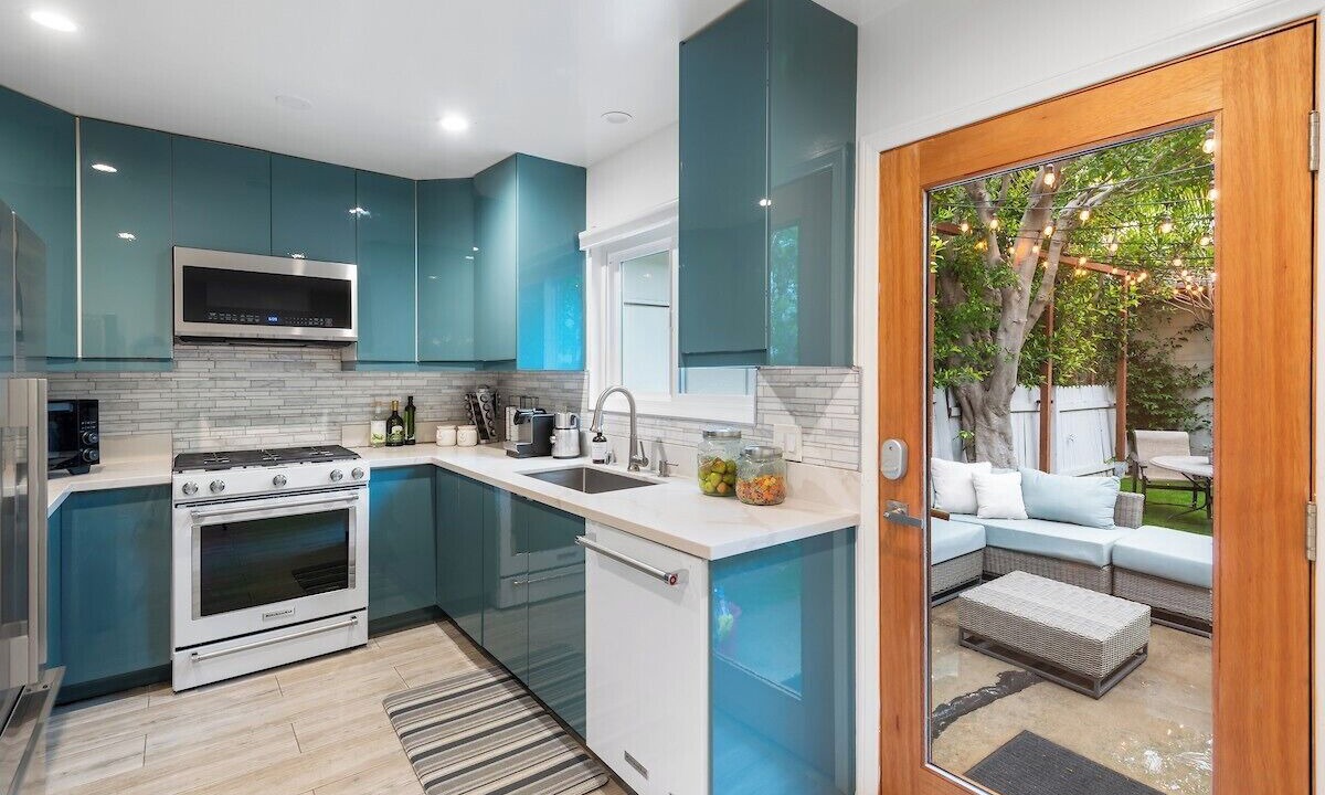 Photo of Kitchen in West Los Angeles