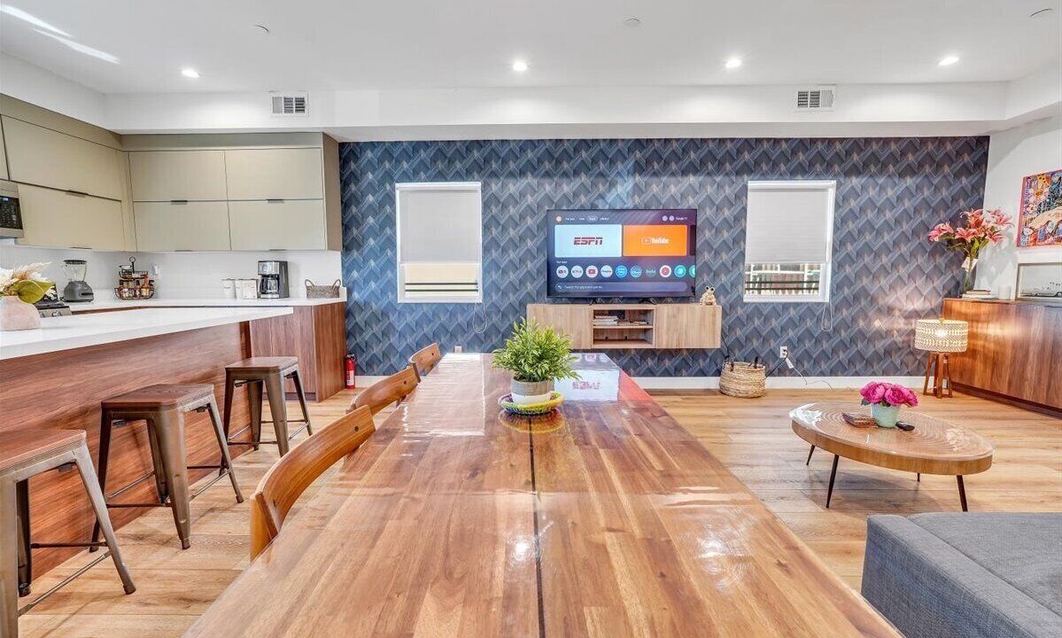 Photo of Bedroom in Sherman Oaks