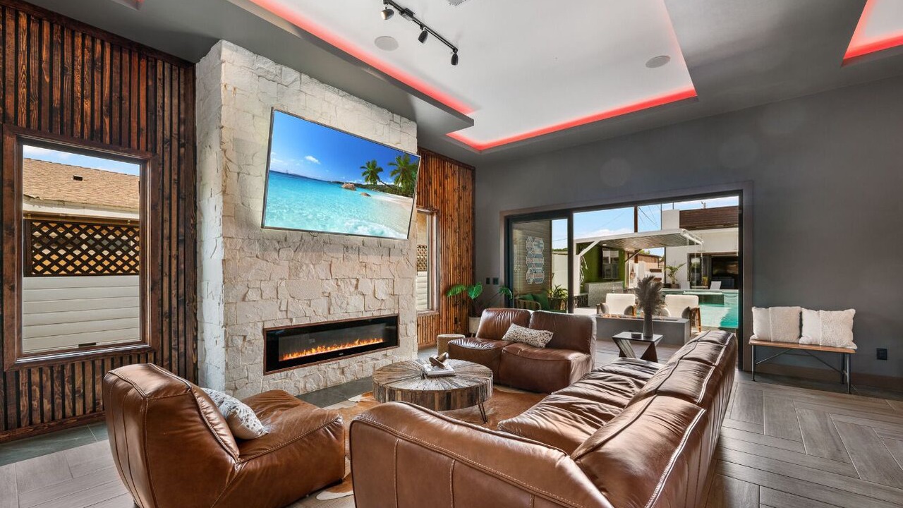 Photo of Livingroom in Whittier