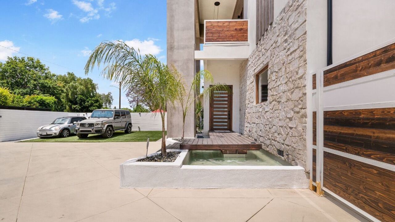 Photo of Outdoor in Whittier