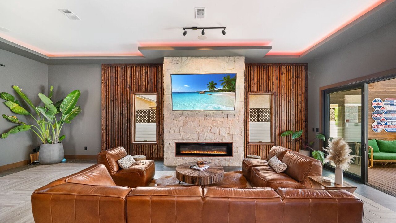 Photo of Livingroom in Whittier