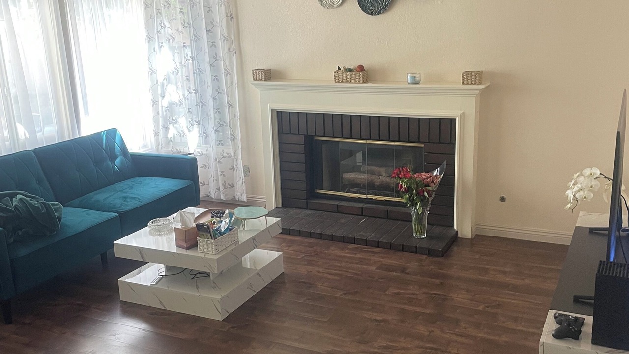 Photo of Livingroom in Palmdale