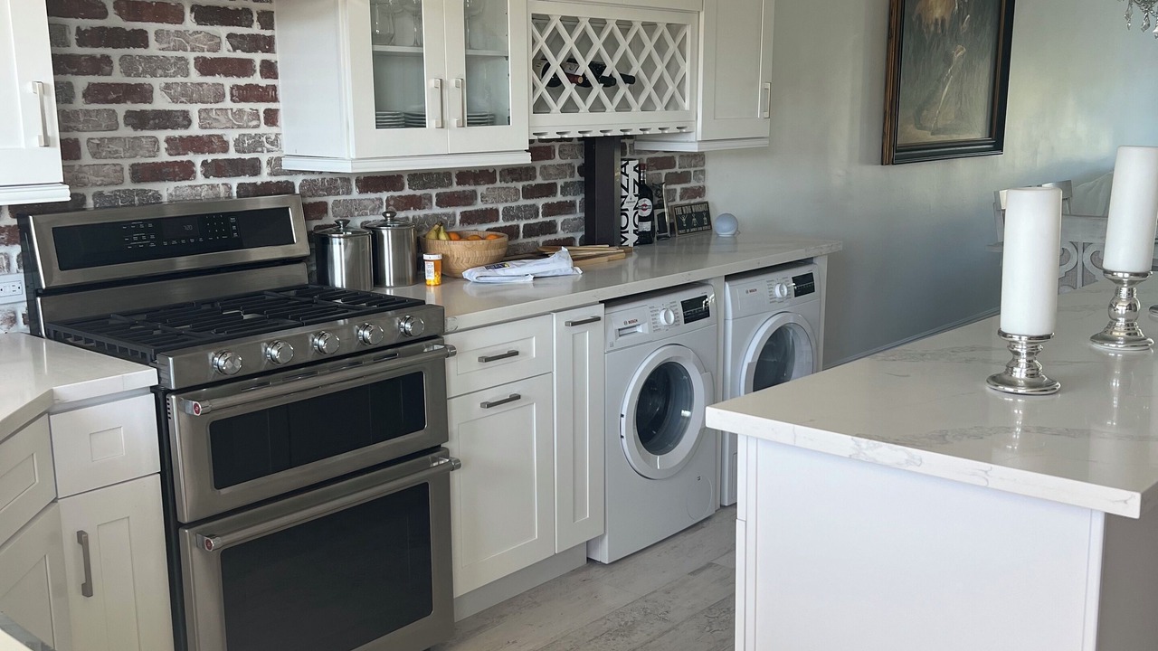 Photo of Kitchen in Central Malibu