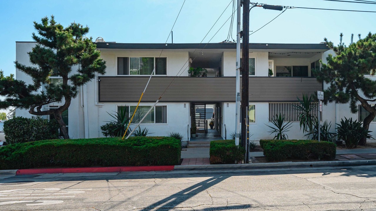 Photo of Others in Altadena