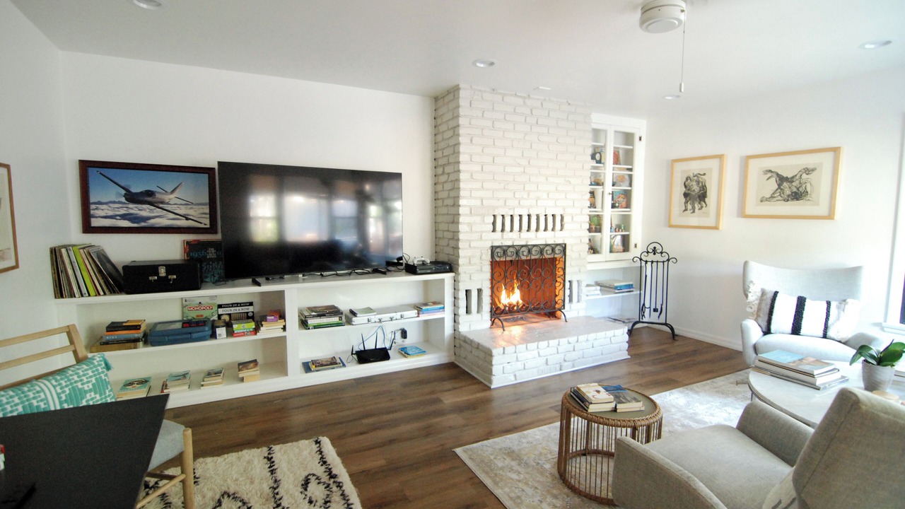 Photo of Livingroom in Chatsworth