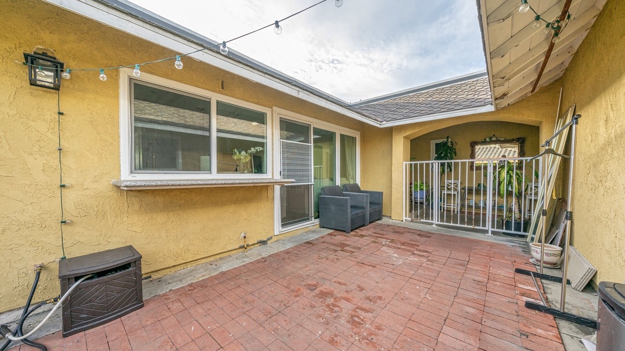 Photo of Patio Balcony in Rowland Heights