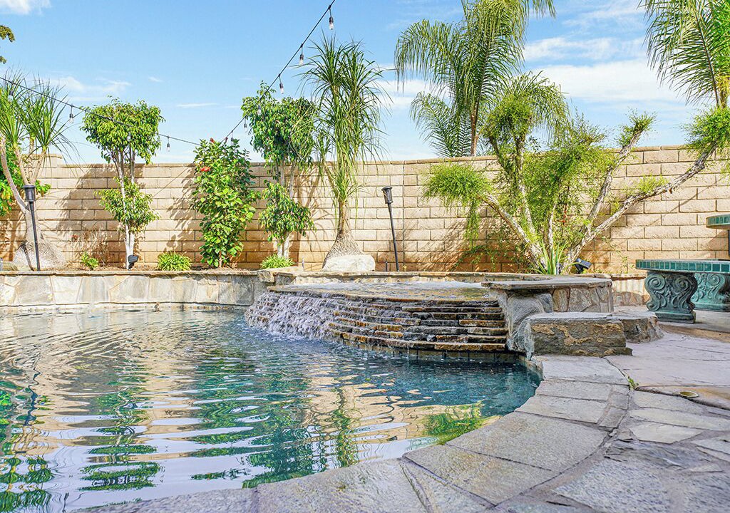 Photo of Outdoor in Corona