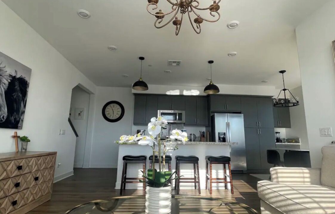 Photo of Livingroom in Upland
