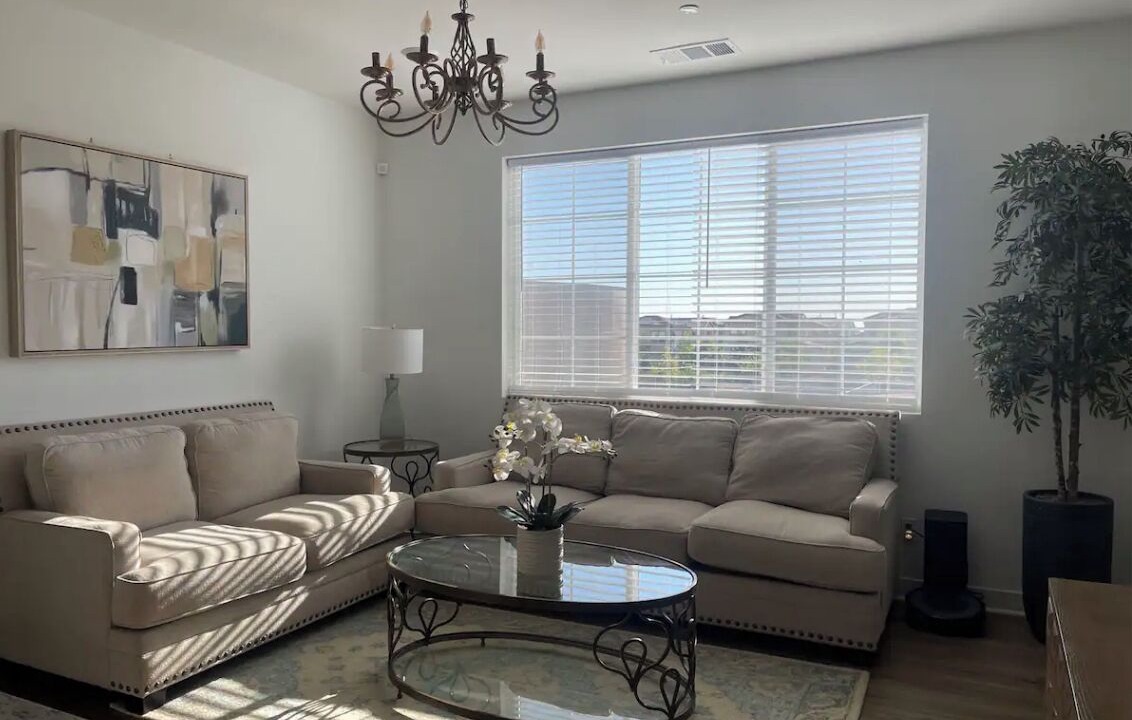Photo of Livingroom in Upland