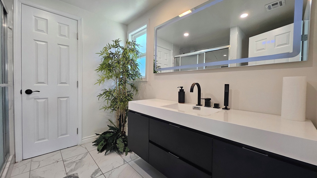 Photo of Bathroom in Northridge
