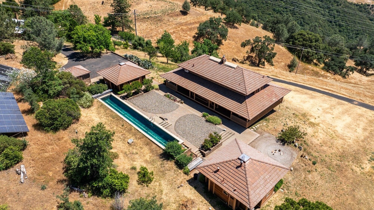 Photo of Outdoor in Groveland