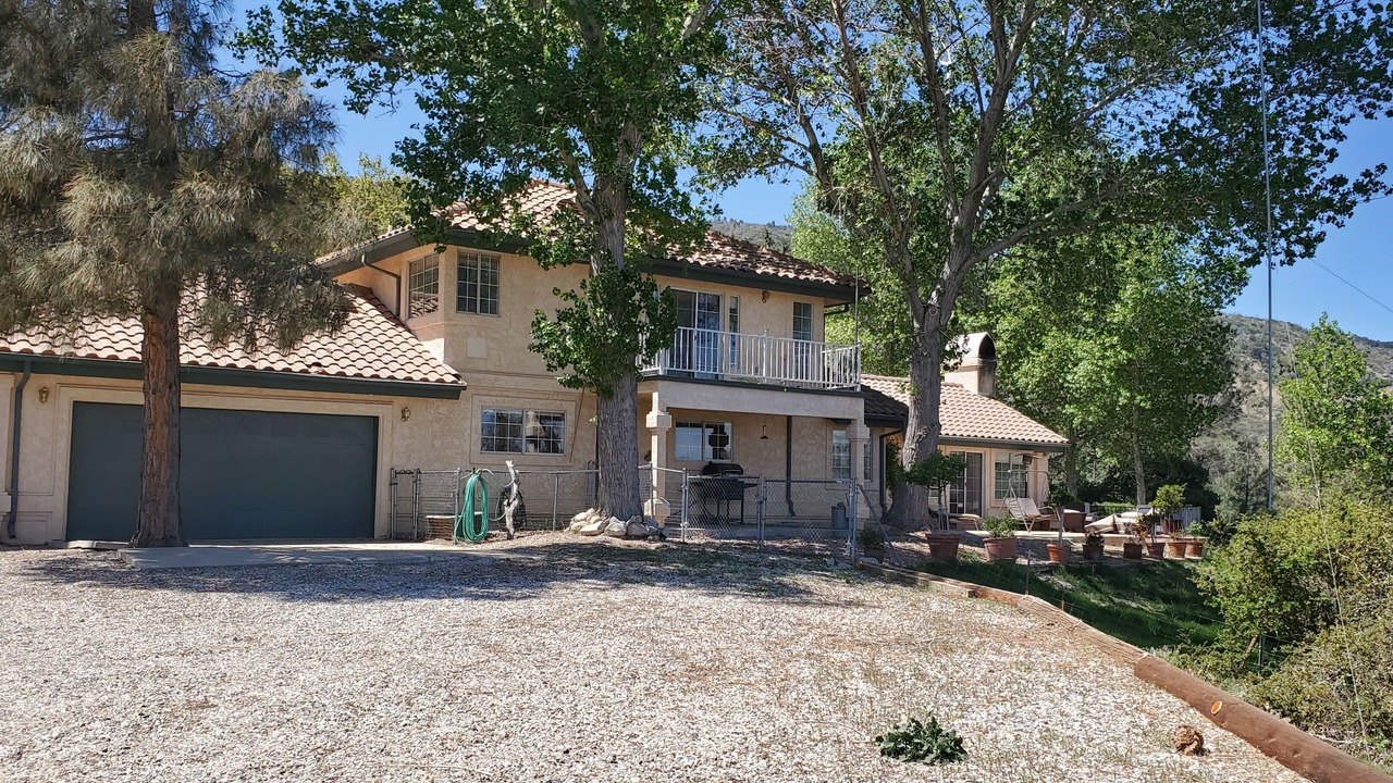 Photo of Outdoor in Lake Hughes