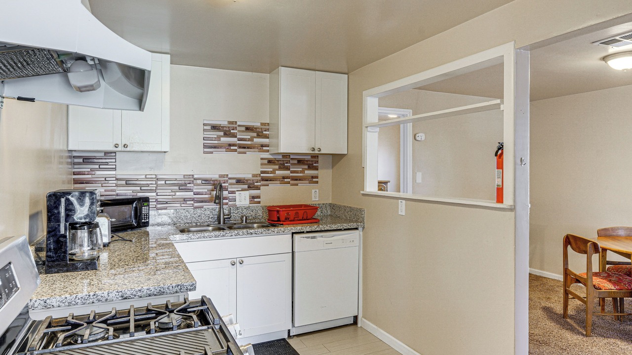 Photo of Kitchen in Oildale