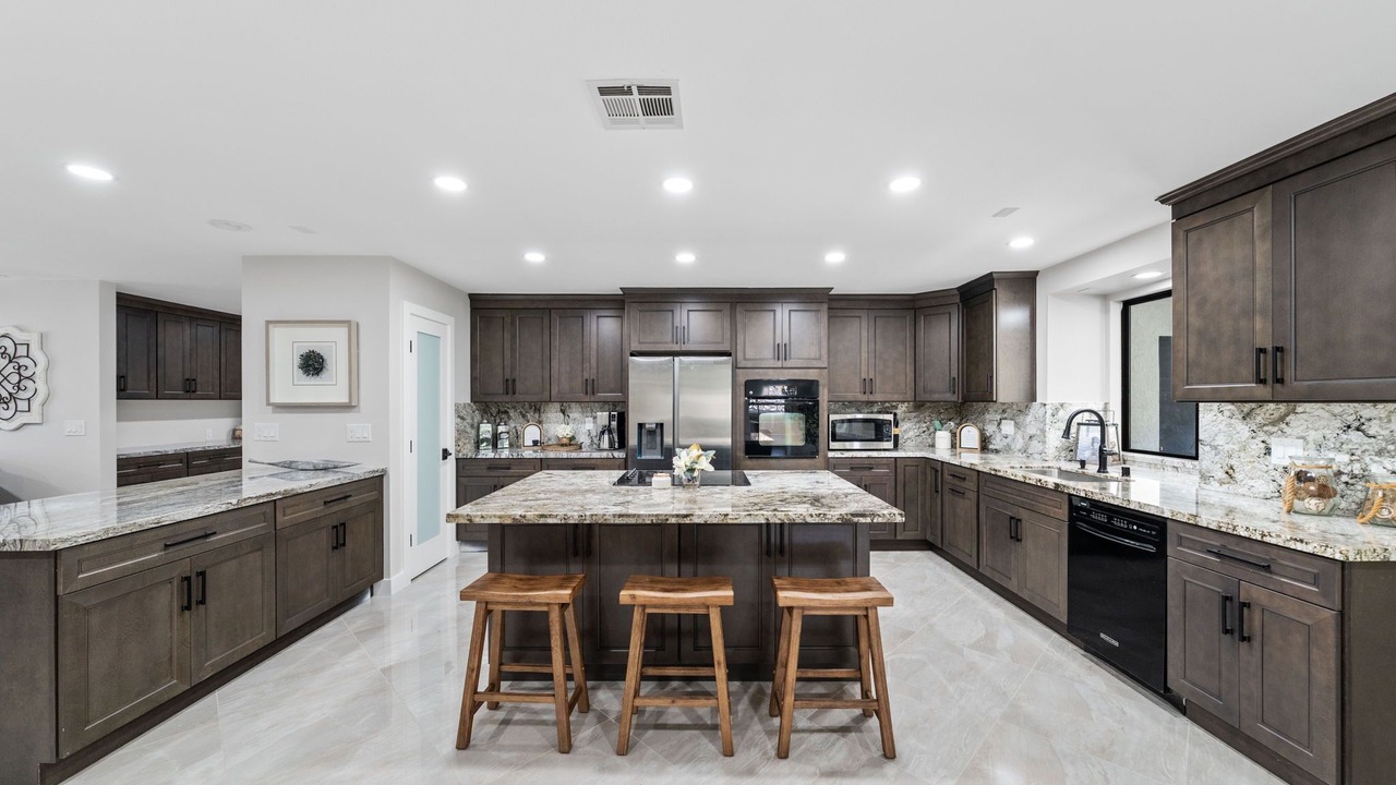 Photo of Kitchen in Canyon Lake