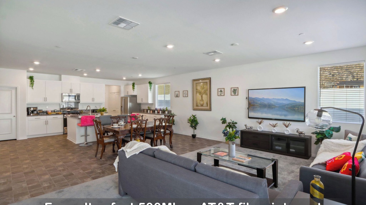 Photo of Livingroom in Sun City