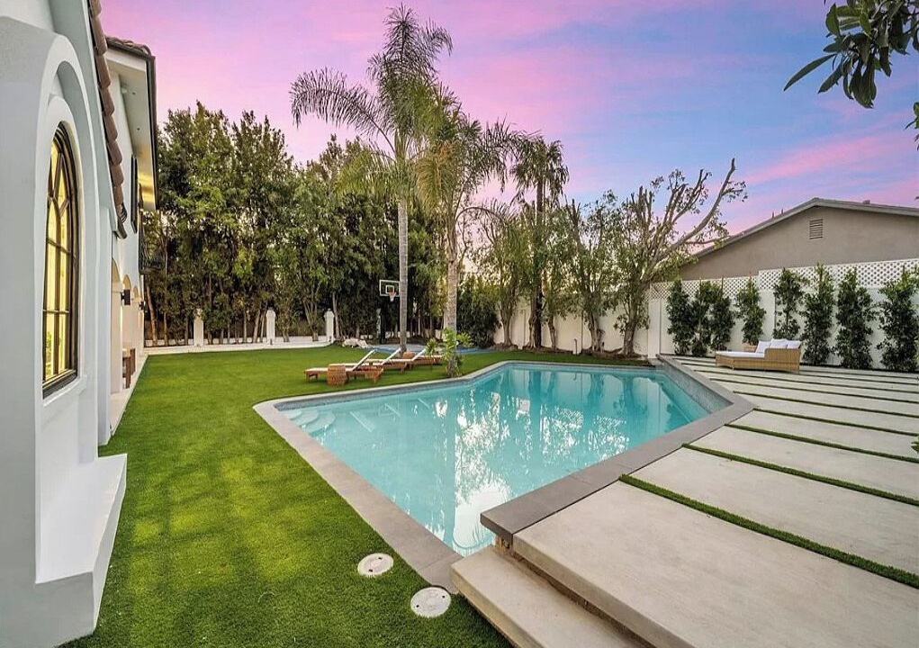Photo of Outdoor in Sherman Oaks