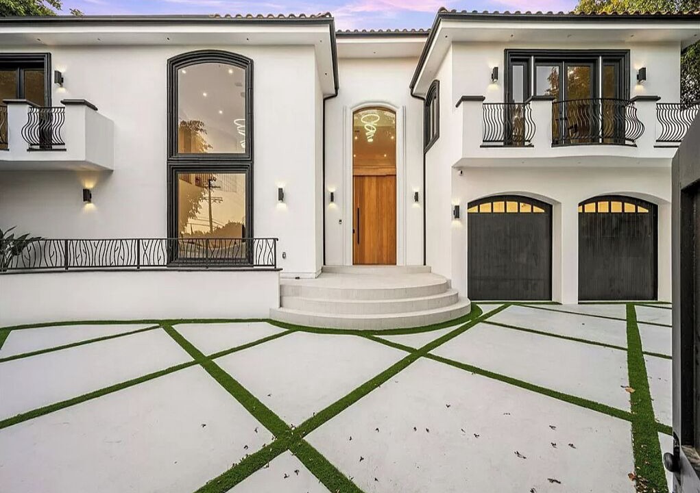 Photo of Outdoor in Sherman Oaks