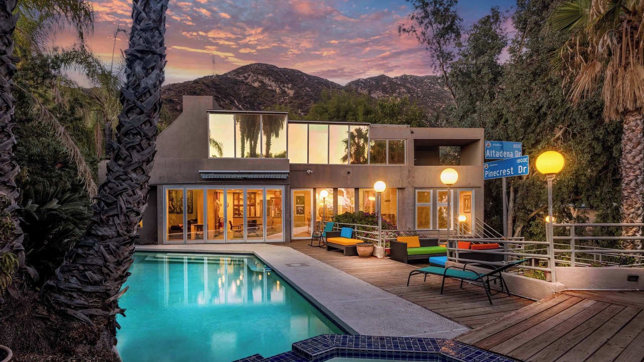 Photo of Outdoor in Altadena