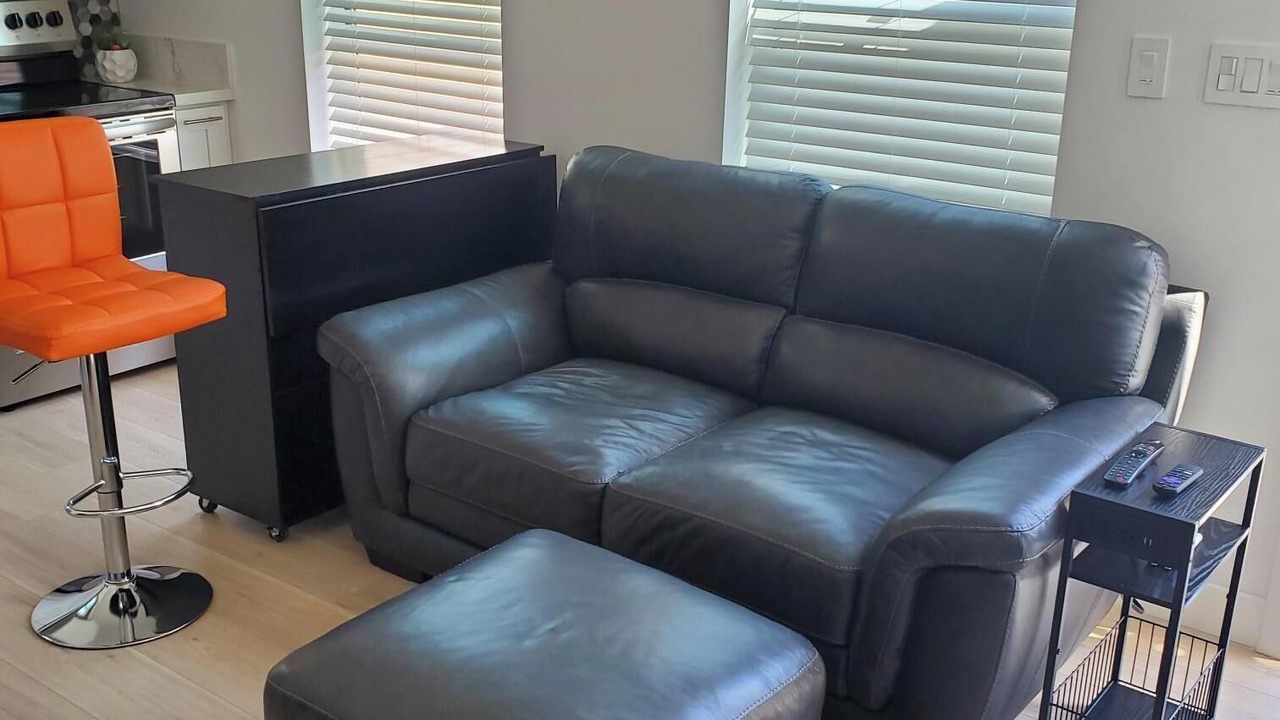Photo of Livingroom in North Hills West
