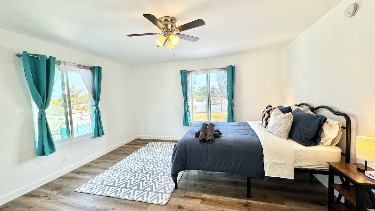 Photo of Bedroom in Burbank