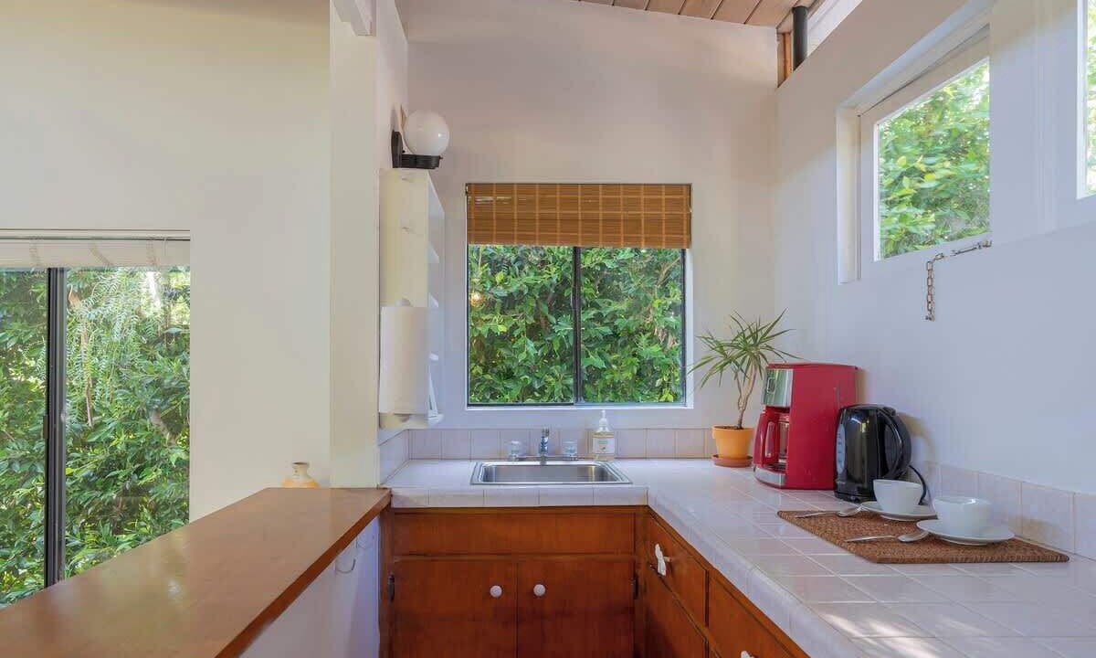 Photo of Kitchen in Western Malibu