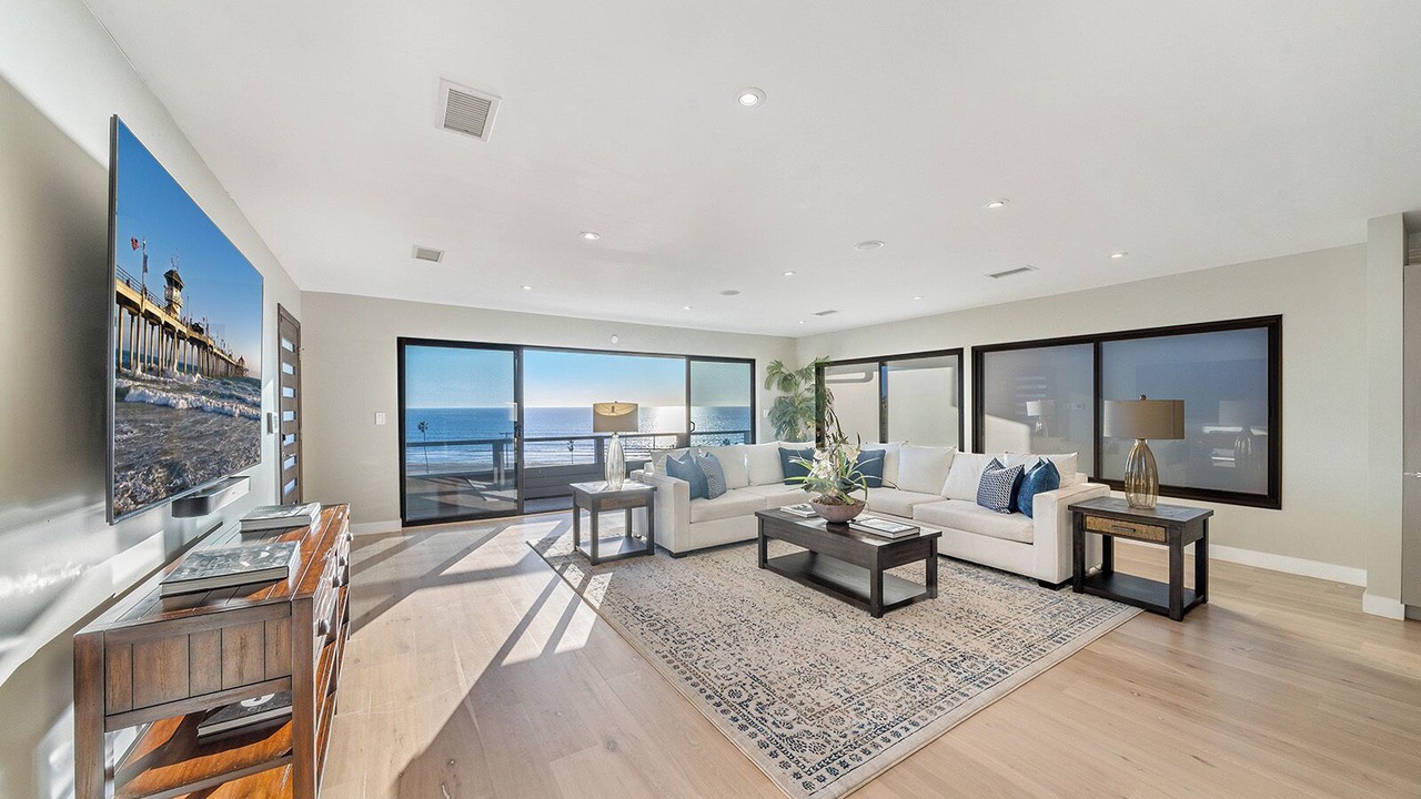Photo of Livingroom in Playa Del Rey