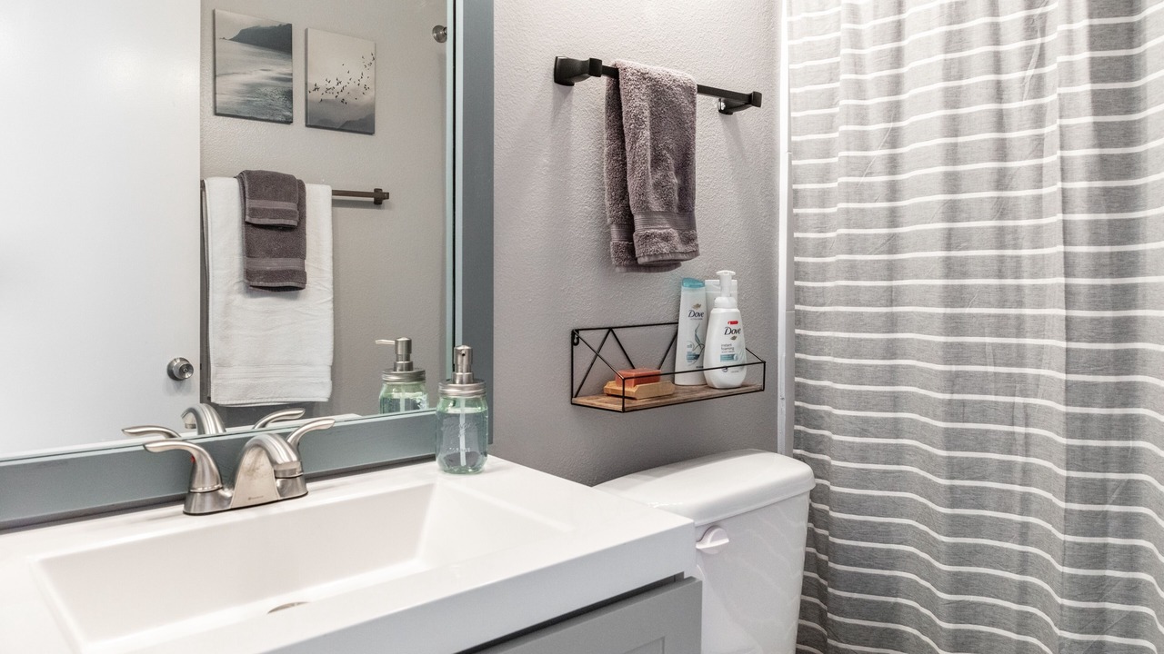 Photo of Bathroom in North Hollywood