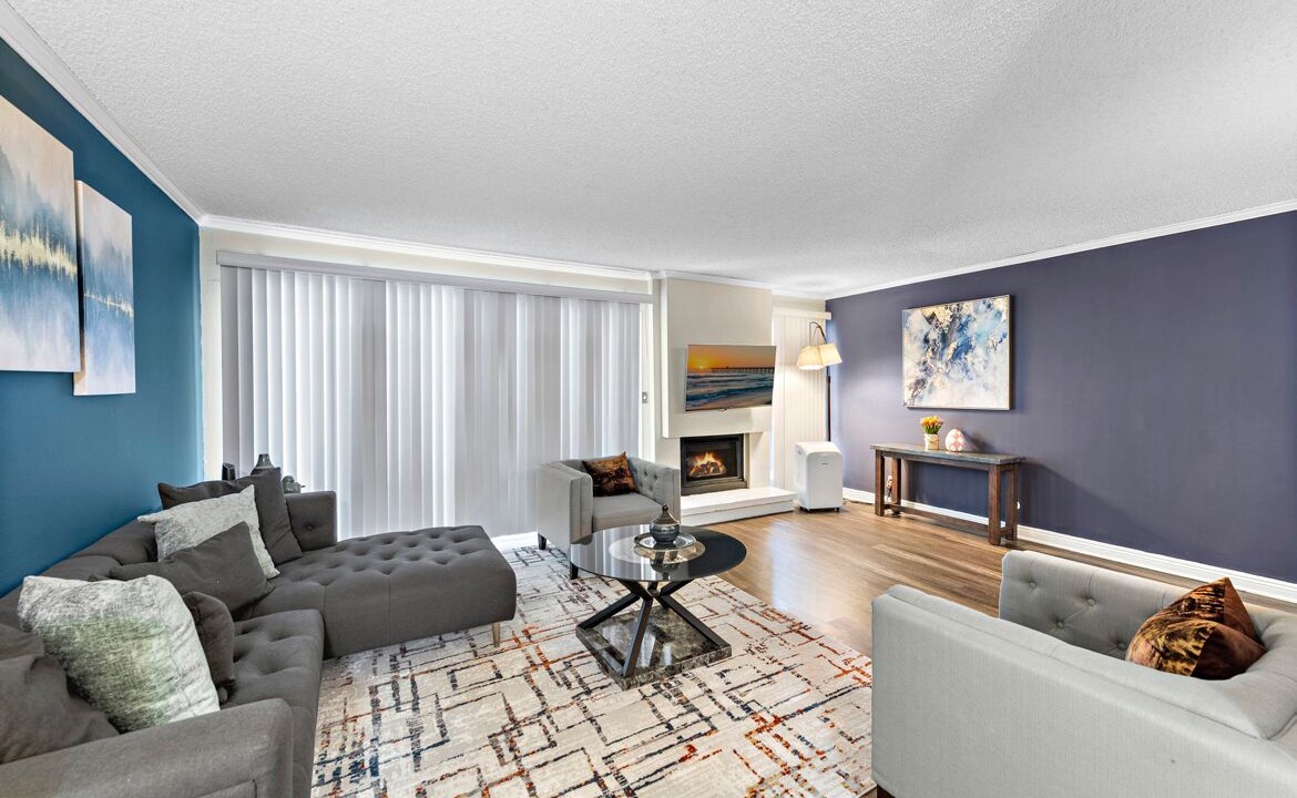 Photo of Livingroom in Santa Ana Heights
