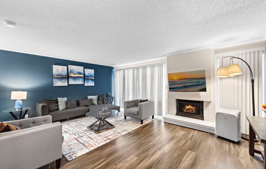 Photo of Livingroom in Santa Ana Heights