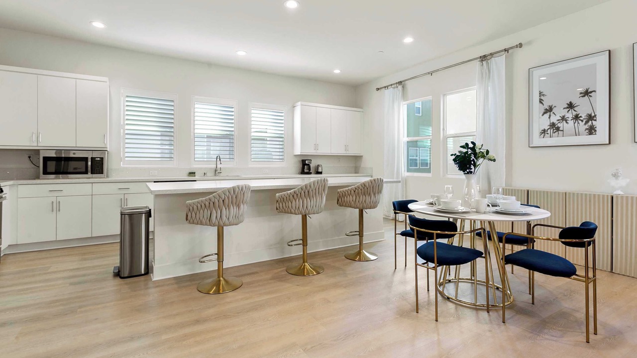 Photo of Kitchen in Platinum Triangle
