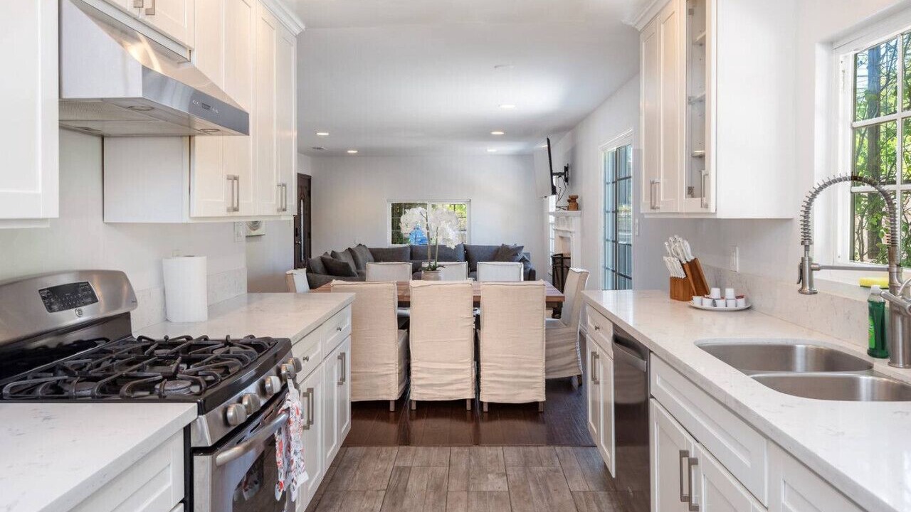 Photo of Kitchen in Tarzana