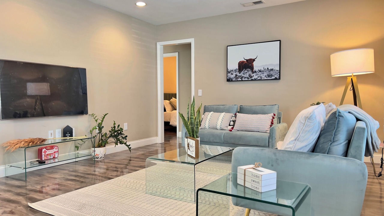 Photo of Livingroom in Mayflower Village