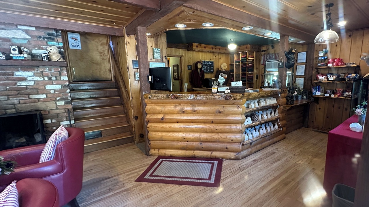 Photo of Others in Twin Peaks